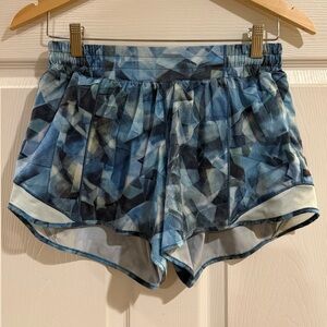 Lululemon Shorts - Size 6
